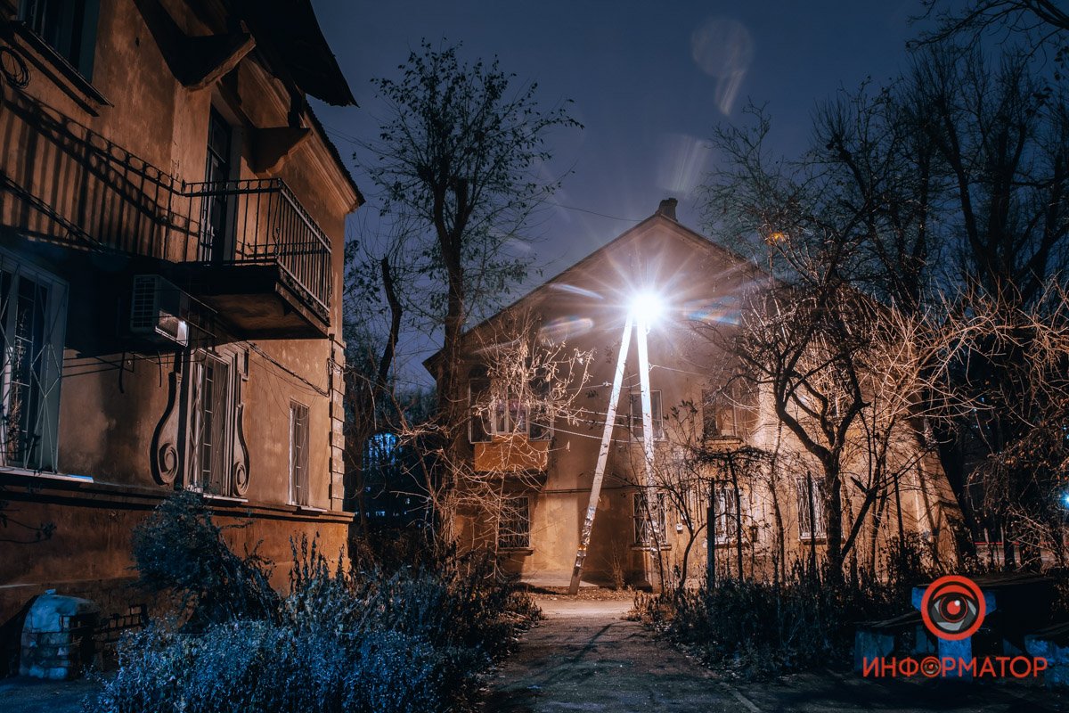 Одинокий фонарь