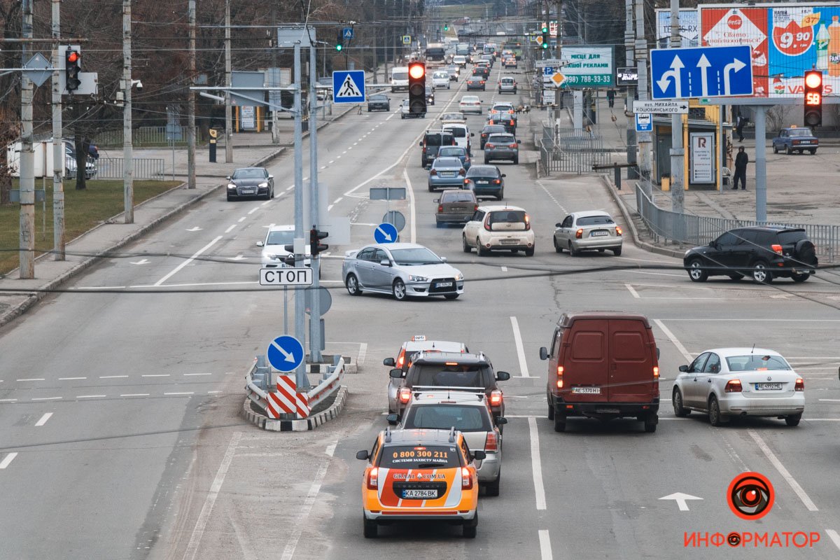 А все, все... По пустым дорогам в ближайшее время уже не поездишь