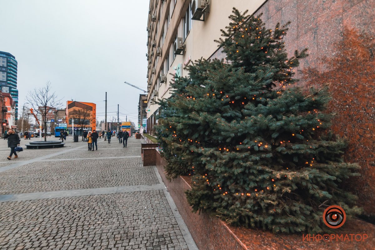 Не грустите. Вот вам елочка 🌲