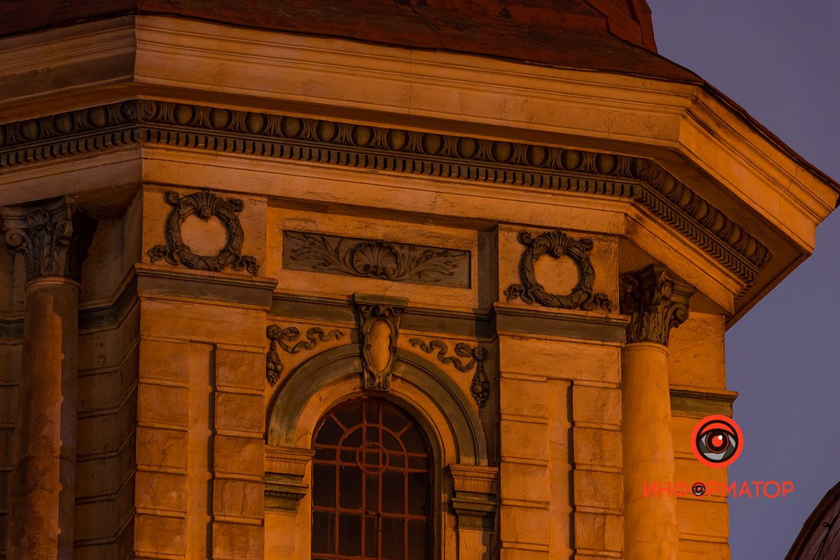 Над проектом работал петербургский художник Над проектом работал петербургский художник