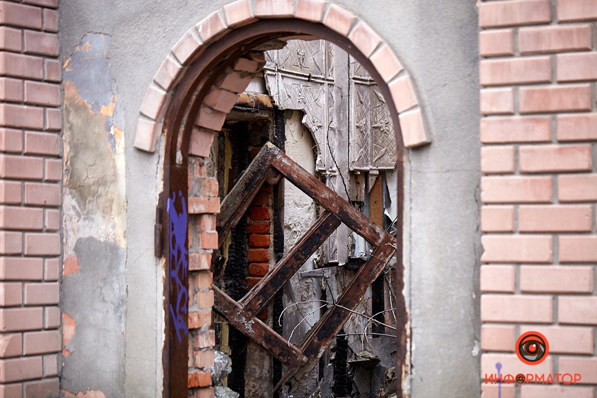 Человек не может быть счастлив, если вокруг разруха