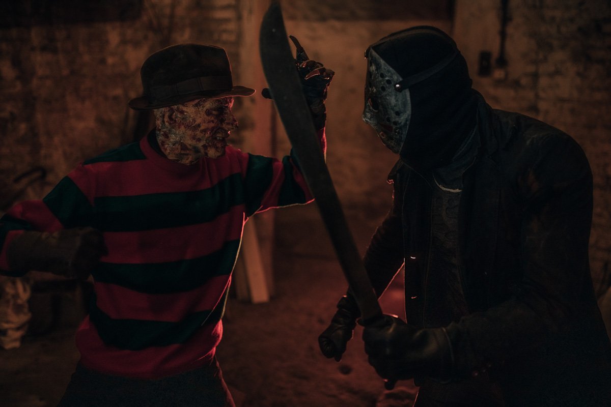 Три, четыре, запирайте дверь в квартире! Три, четыре, запирайте дверь в квартире!