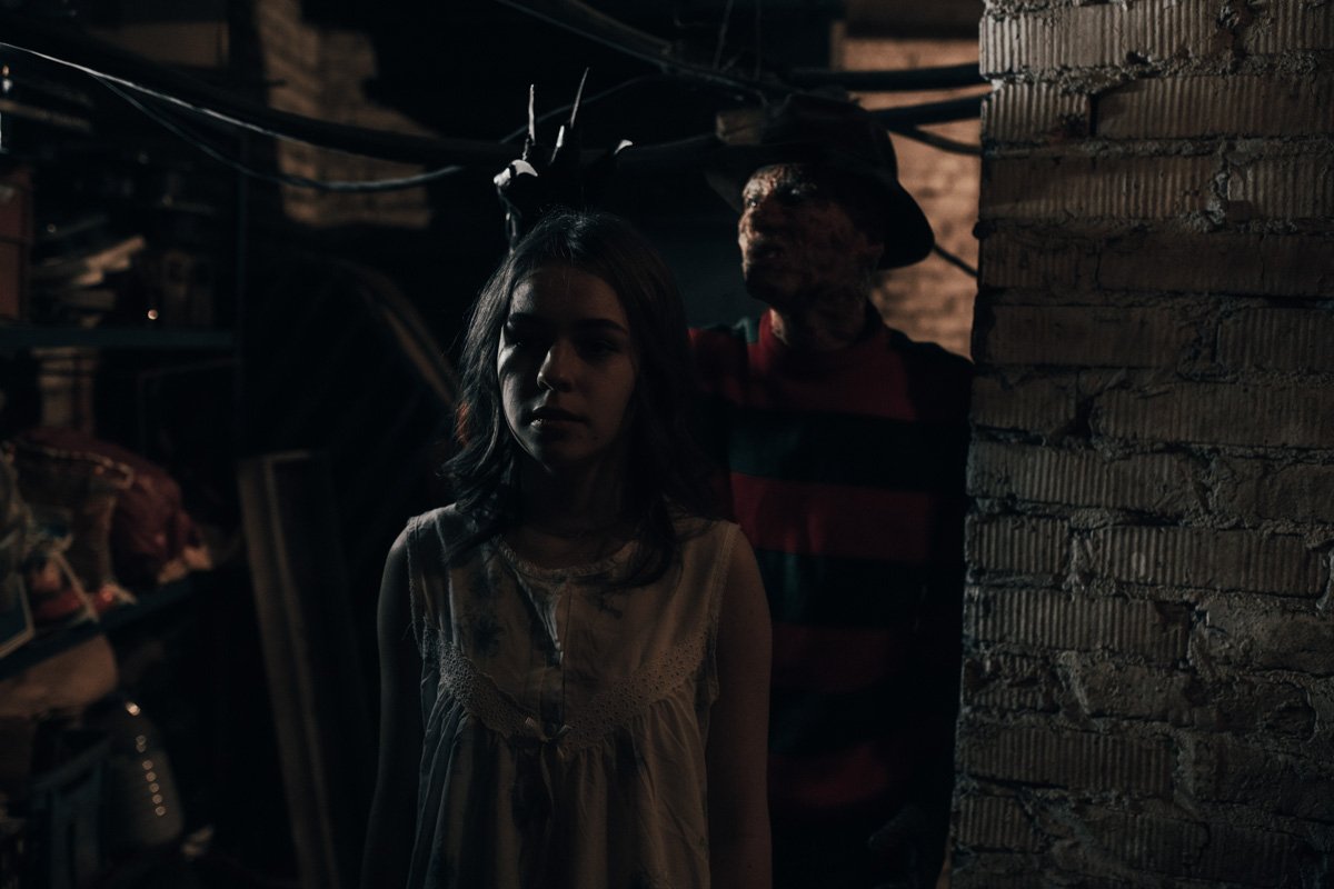 Семь, восемь, Фредди к вам придет без спроса! Семь, восемь, Фредди к вам придет без спроса!