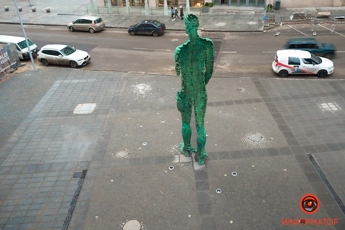 Статуя Атланта 