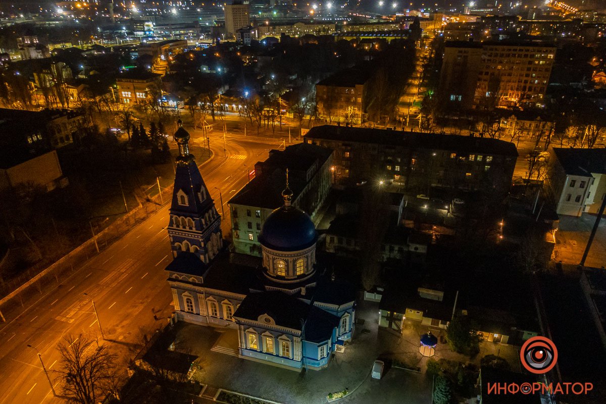 Служба началась после полуночи