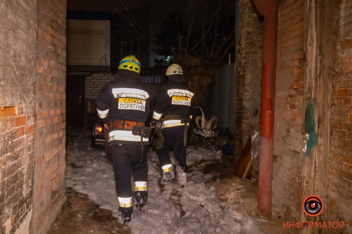 При тушении огня использовали пену