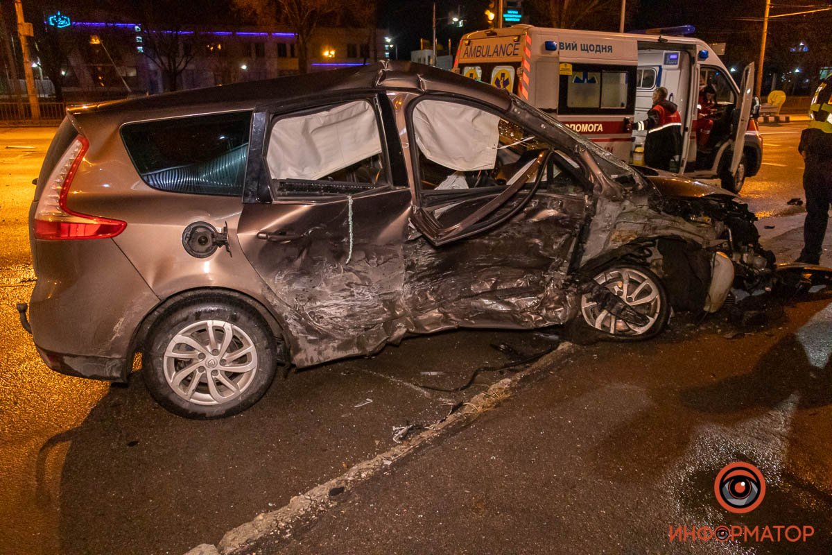 Reanult не предоставил преимущество Reanult не предоставил преимущество