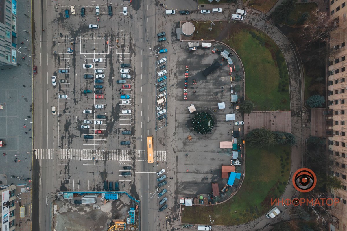 Не центр, а одна сплошная парковка 😅