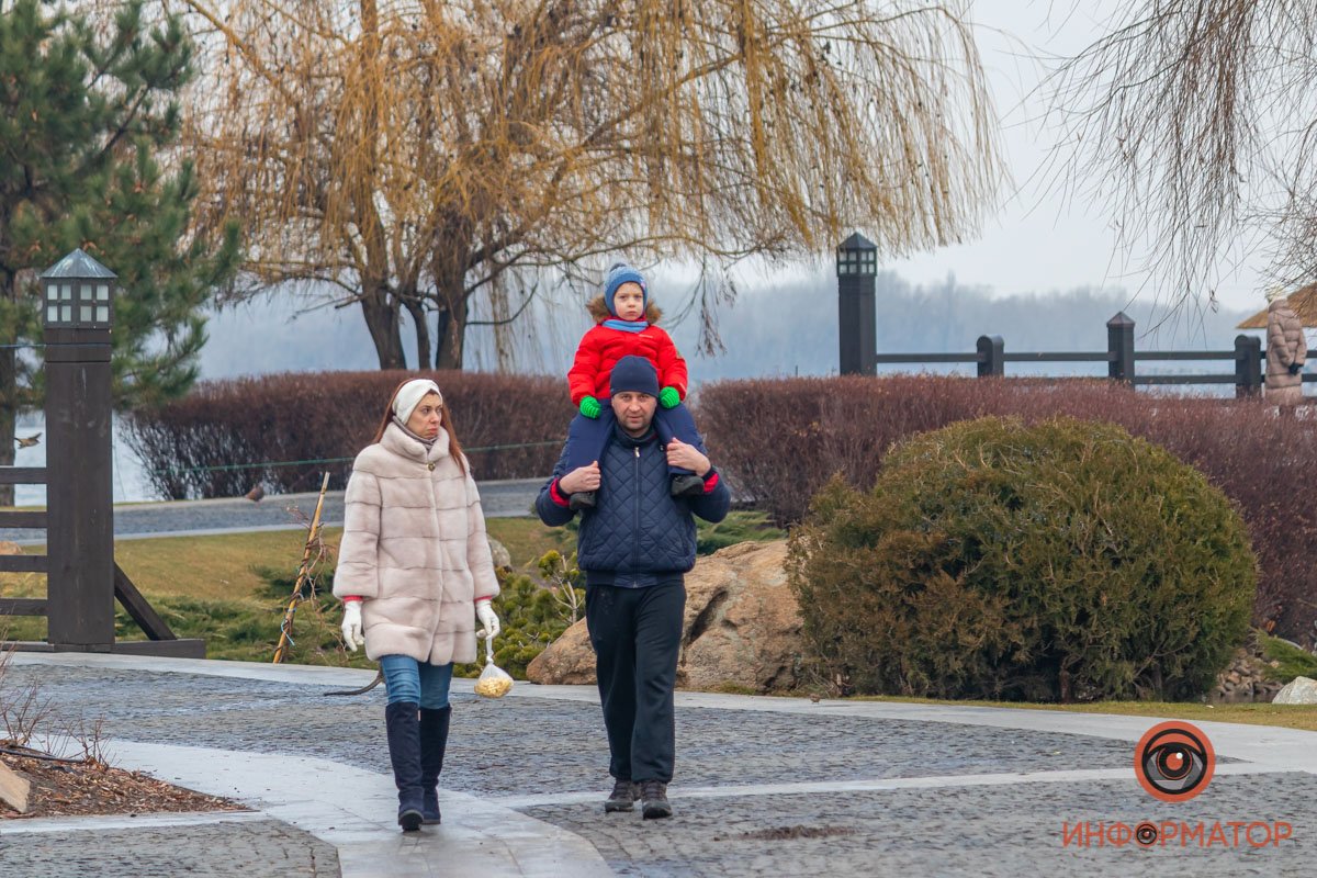 Часто прогуливаются семьи Часто прогуливаются семьи