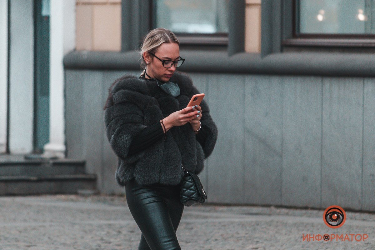 Привет, Наташ. Сиди дома, Наташ. Тут абсолютно нечего делать