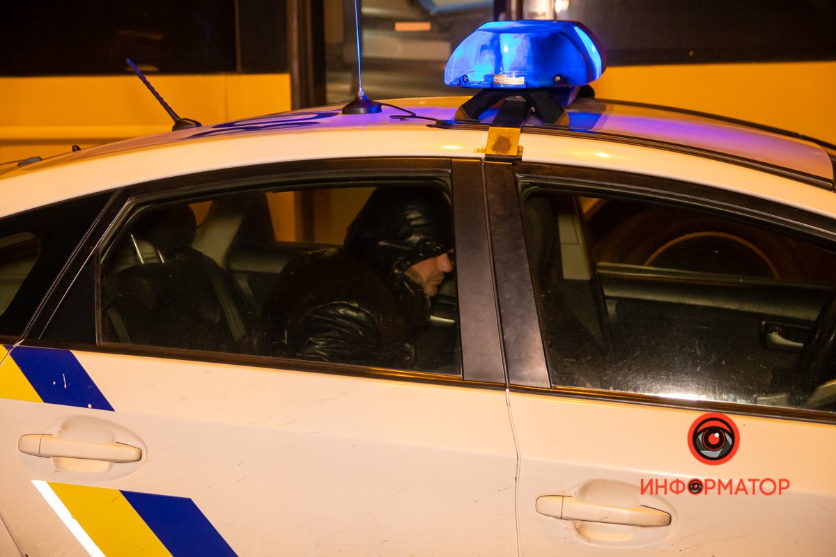 Пострадавший вел себя агрессивно, патрульным пришлось его задержать