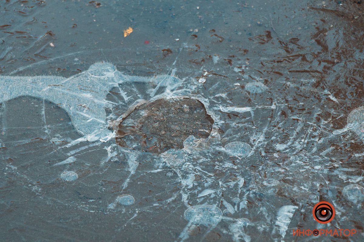 Топать по льду Топать по льду