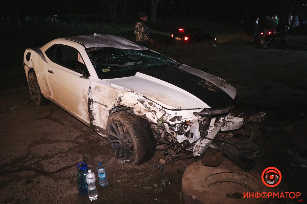 Camaro перевернул эвакуатор Camaro перевернул эвакуатор