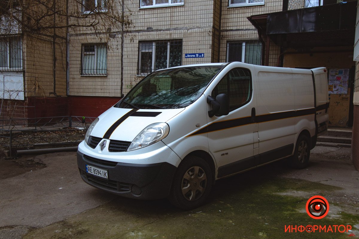 Приехал автомобиль судмедэкспертов