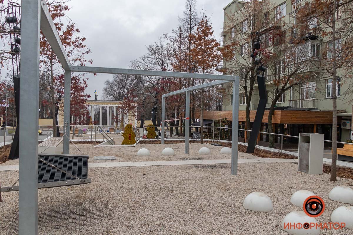 Улицу только отремонтировали  Улицу только отремонтировали