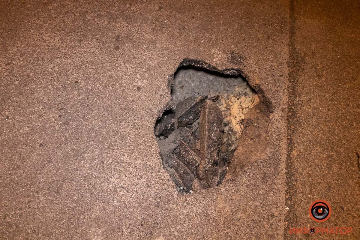 Яма пока что небольшая Яма пока что небольшая