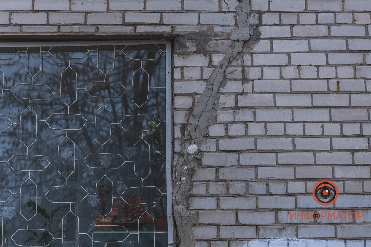 Из-за высокого уровня грунтовых вод возможно подтопление фундамента, вследствие чего произойдет обрушение