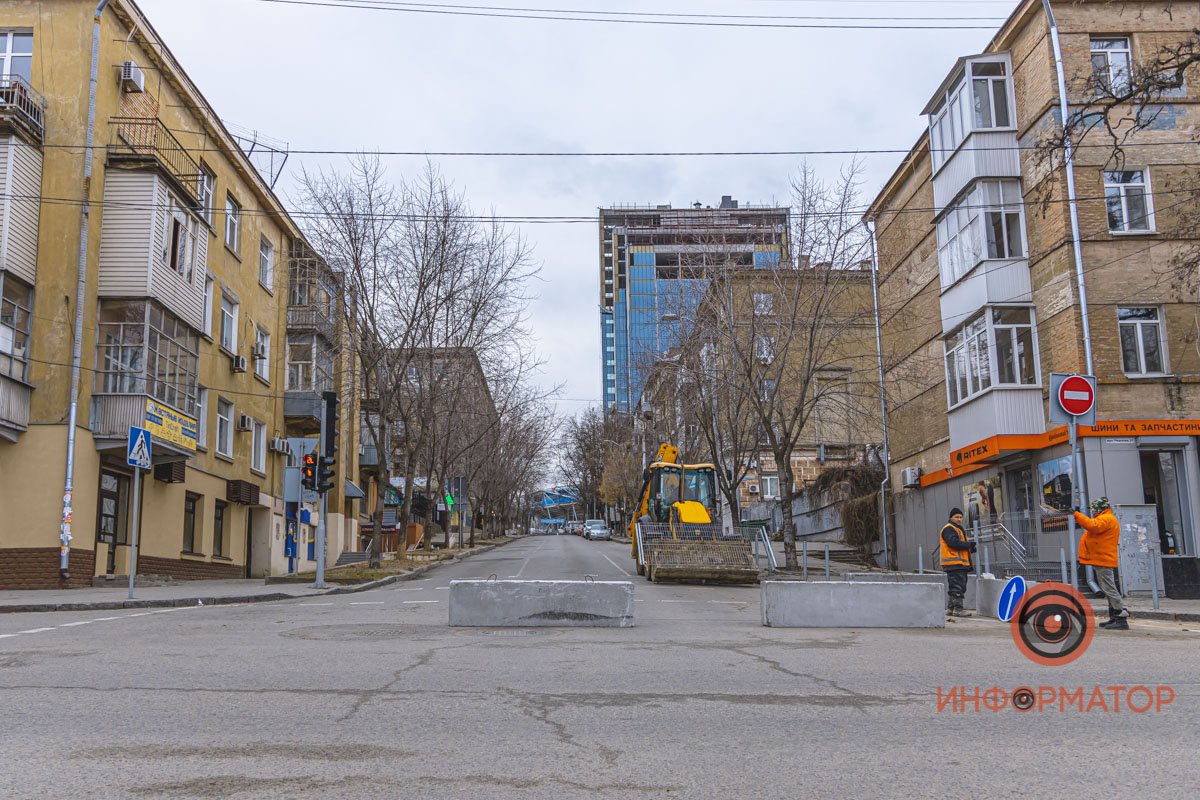 Техника стоит, но работы пока не ведутся