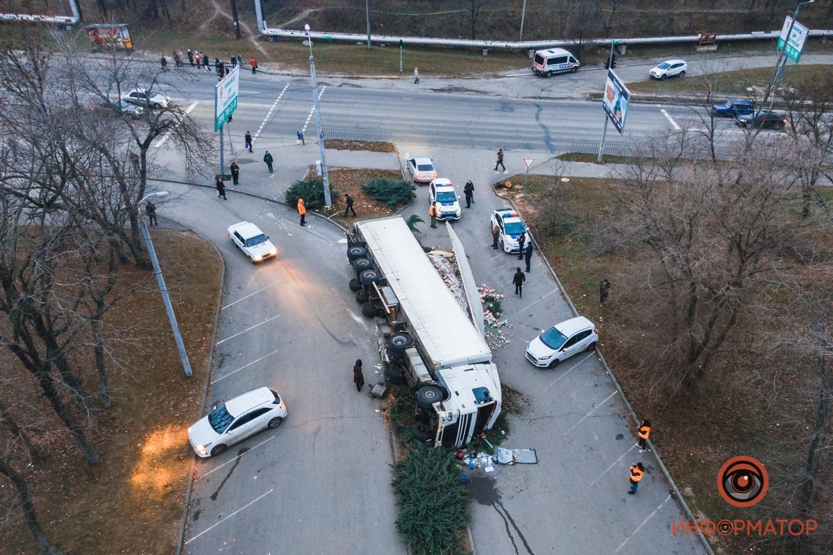Водитель отделался ссадинами и ушибами Водитель отделался ссадинами и ушибами