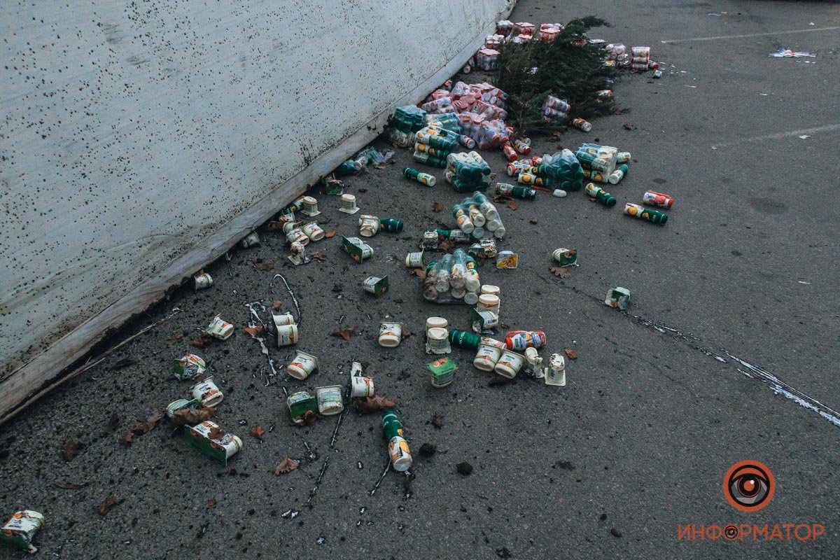 Молочная продукция на дороге Молочная продукция на дороге