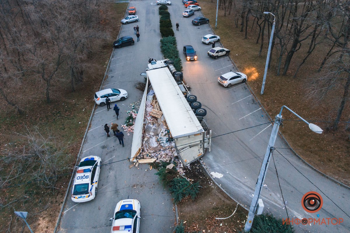 Подробности инцидента установят полицейские Подробности инцидента установят полицейские