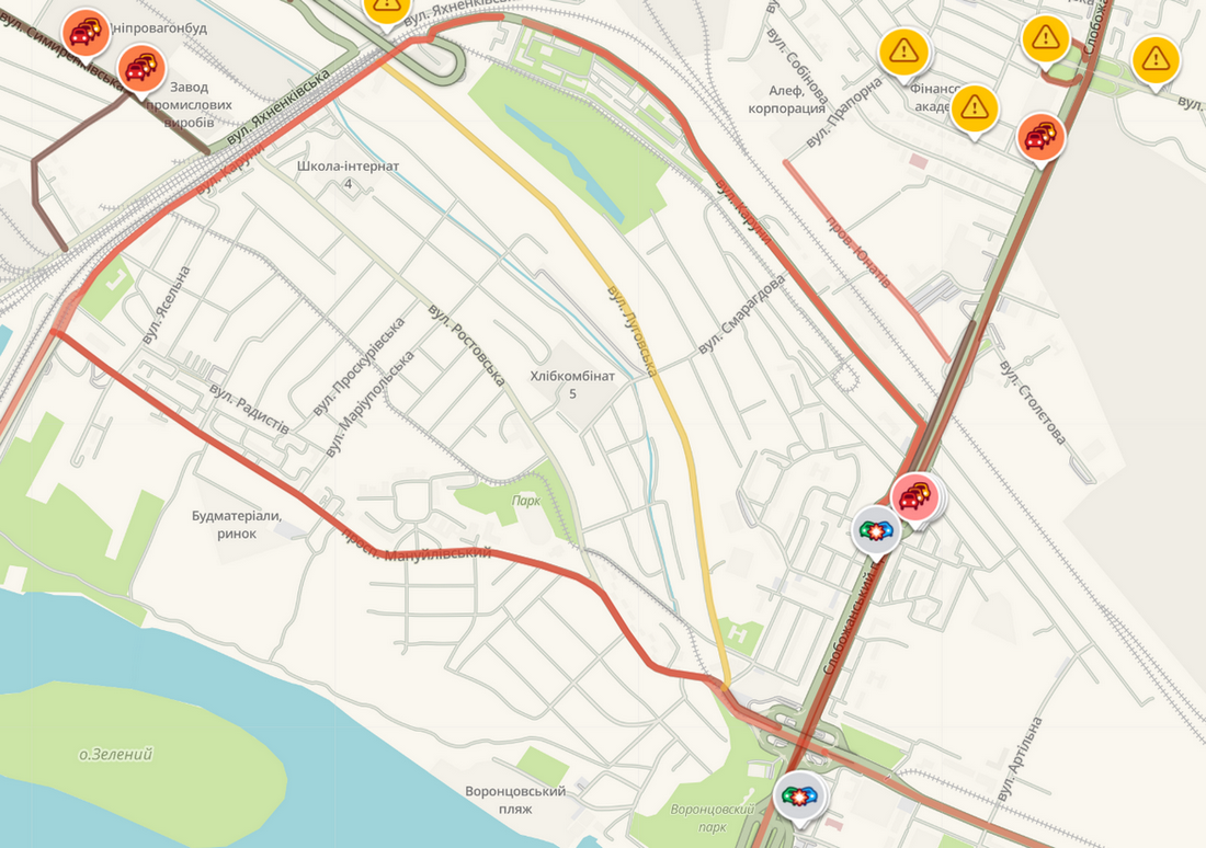 Сугробы, снежная "каша", аварии и пробки: что происходит на дорогах в Днепре и куда не стоит ехать 3