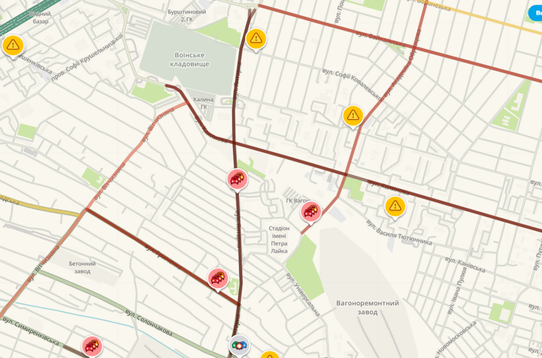 Сугробы, снежная "каша", аварии и пробки: что происходит на дорогах в Днепре и куда не стоит ехать 4