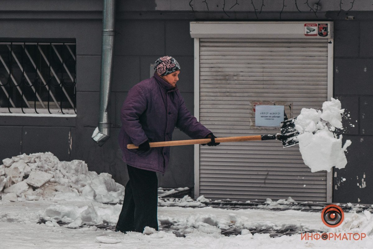 Снег принес радость только тем, кому не нужно было его убирать