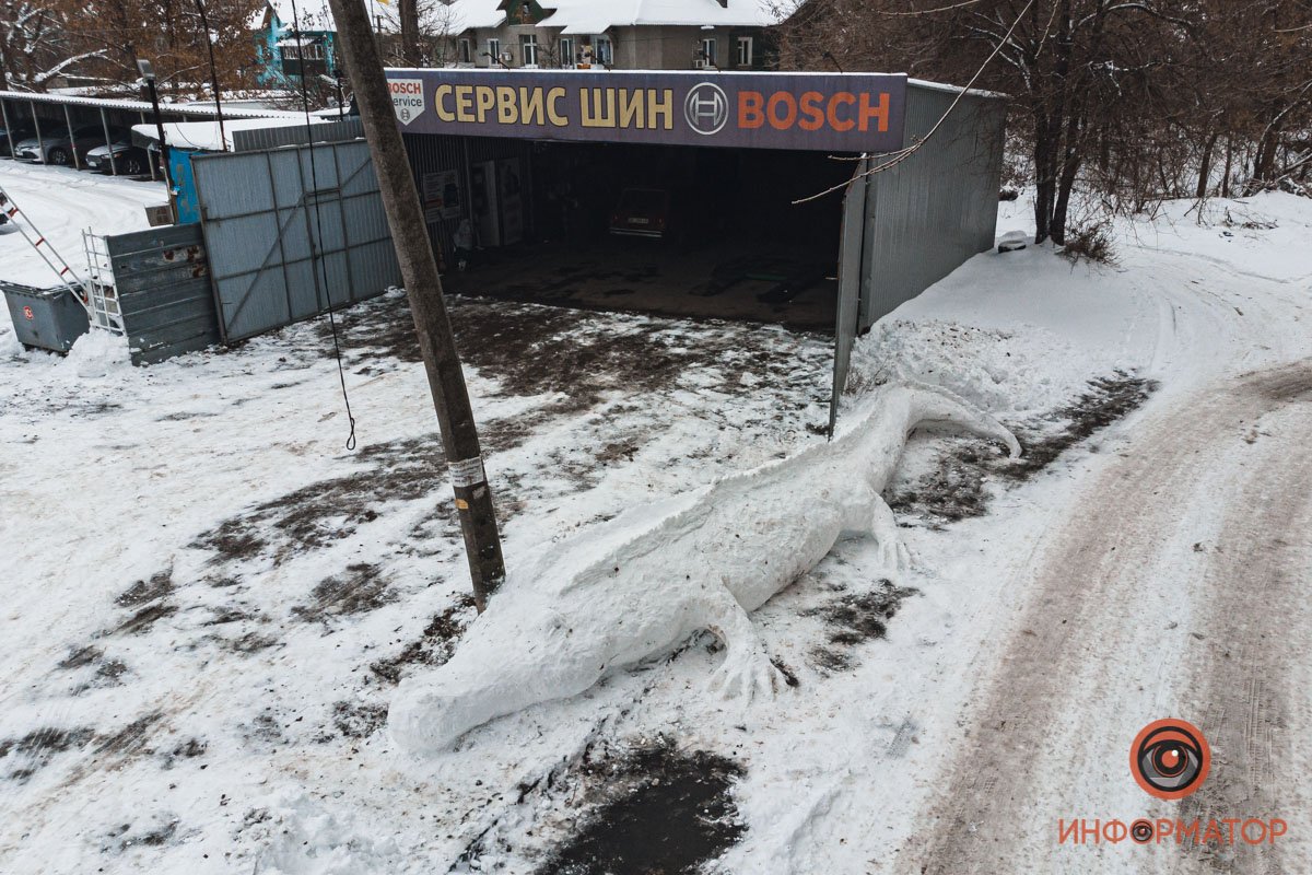 Найти зубастика можно во дворе дома № 111 на Большой Диевской Найти зубастика можно во дворе дома № 111 на Большой Диевской