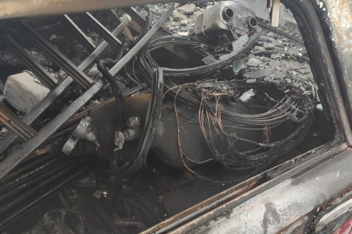 Предварительно, в ВАЗ поставили ГБО, которое и стало причиной возгорания