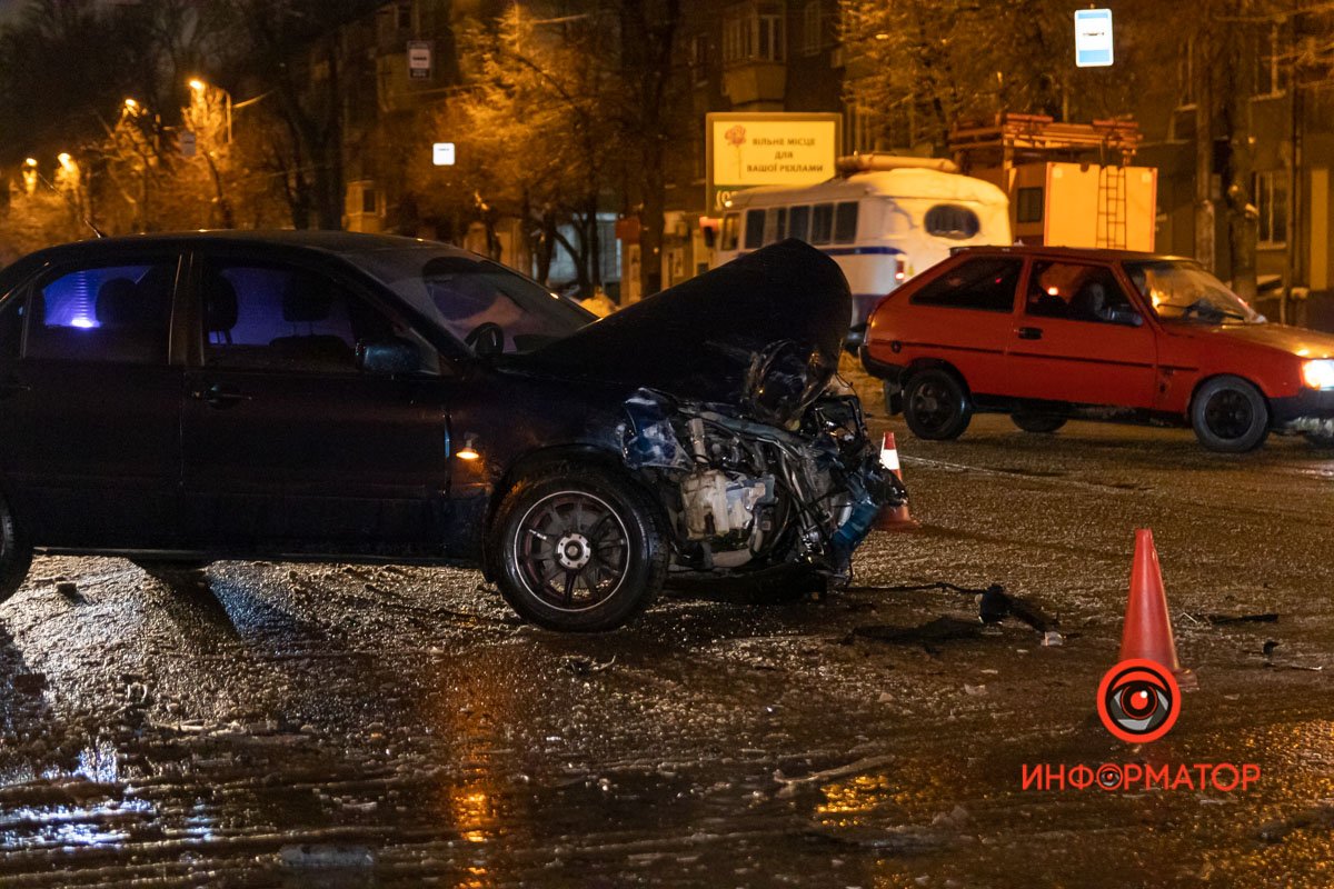Mitsubishi пересекал проспект, в каком направлении - пока неизвестно Mitsubishi пересекал проспект, в каком направлении - пока неизвестно
