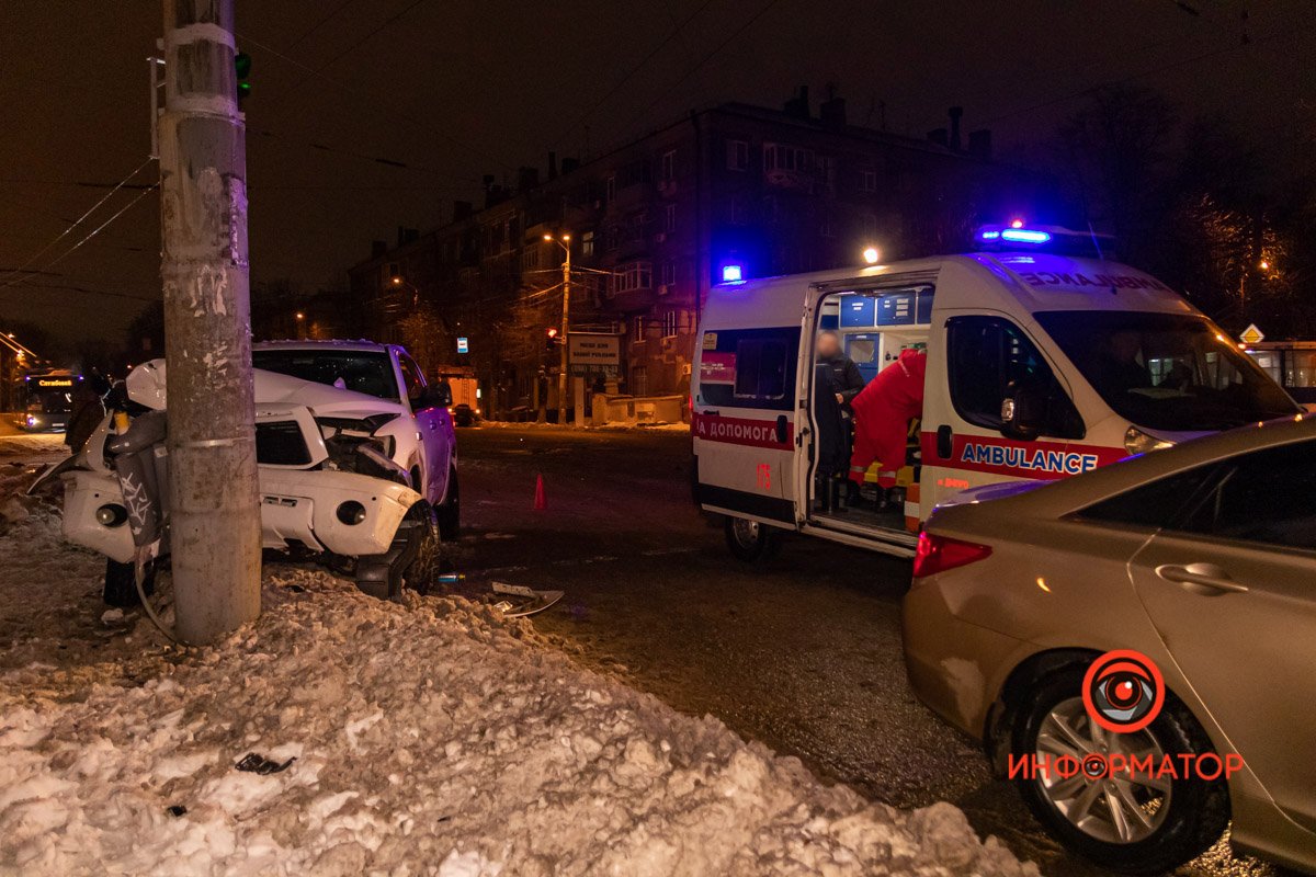 Позже скорость медиков понадобилась и водителям обоих автомобилей Позже скорость медиков понадобилась и водителям обоих автомобилей