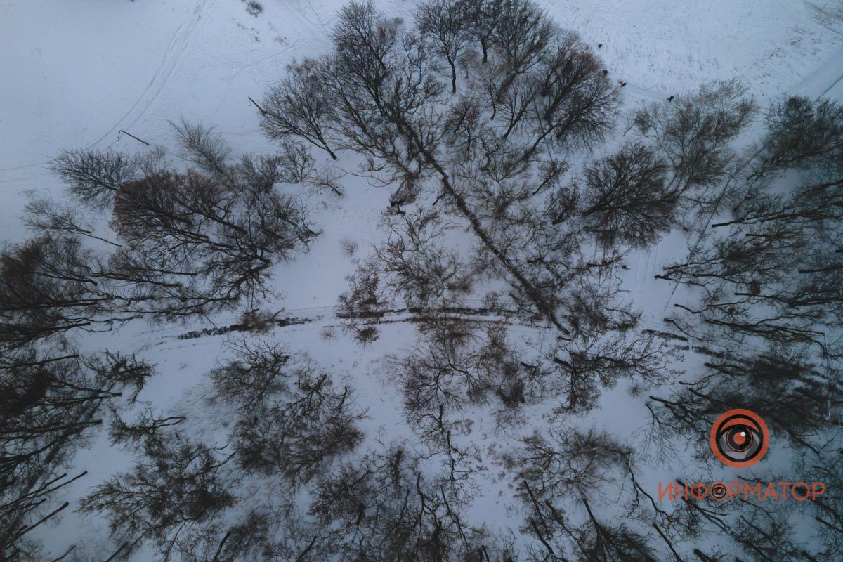 На уставших от бурь парусах,