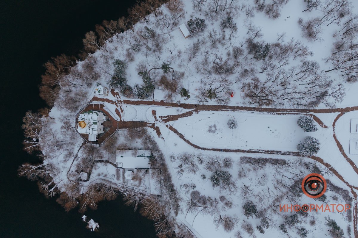 На коленях твоих