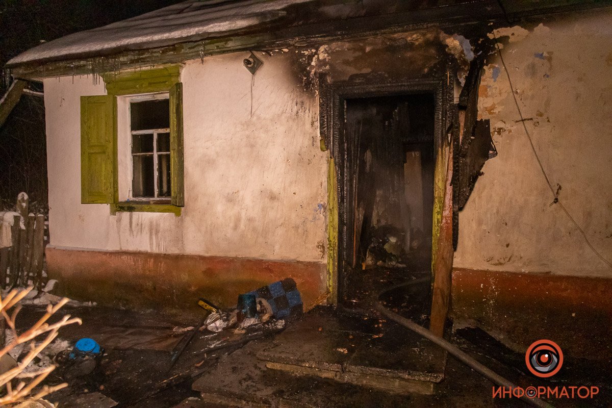 Предварительно, дом отапливали дровами