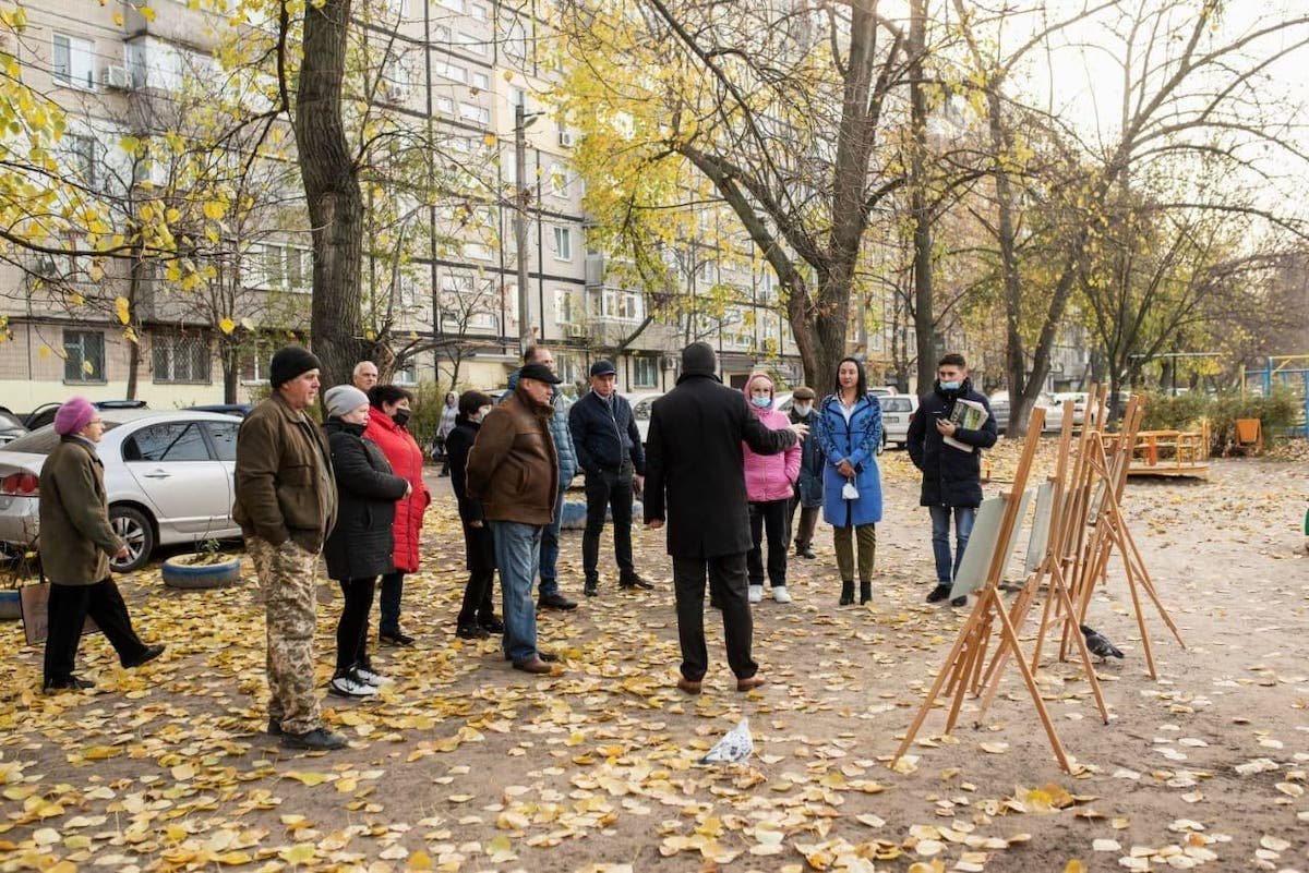 На Березинке реконструировали придомовой сквер 1