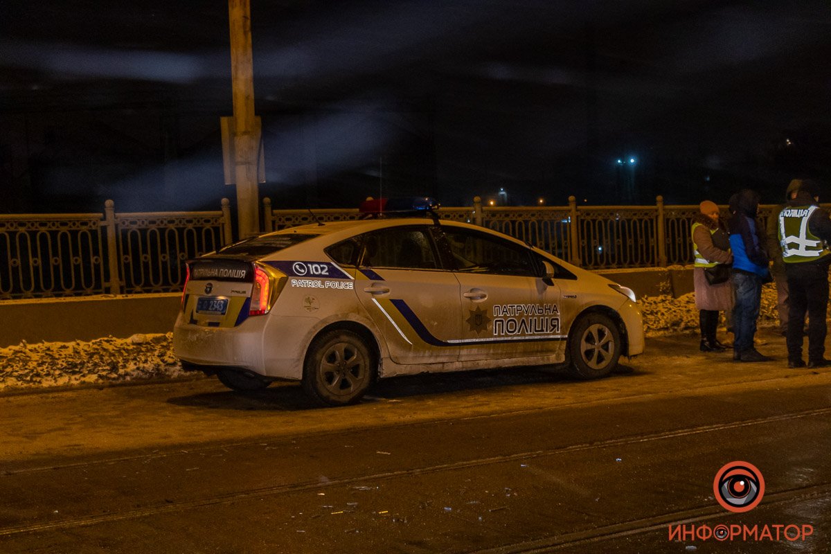 На месте работает полиция На месте работает полиция