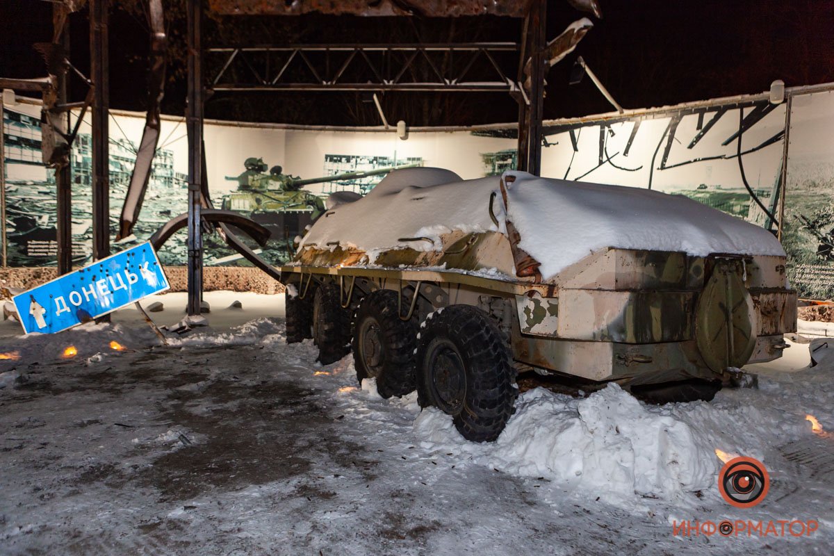 В боях погибли около сотни украинских защитников В боях погибли около сотни украинских защитников