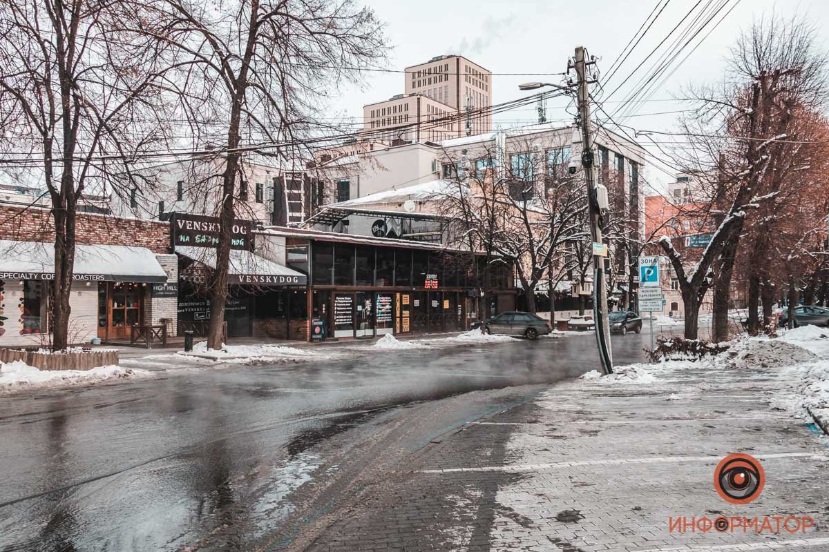 Вода бежит с самого утра Вода бежит с самого утра