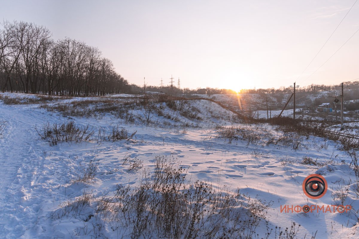 Телепузики кажуть "бувай" width="1200" height="800"> Телепузики кажуть "бувай"
</p><p><img class="wp-image-339986 size-full" src="https://cdn.informator.ua/@dp/media/dnipro/2022/08/07/62efbfc093208.jpg" alt="Природа на страже крутых кадров " width="1200" height="800"> Природа на страже крутых кадров
</p><p><img class="wp-image-339989 size-full" src="https://cdn.informator.ua/@dp/media/dnipro/2022/08/07/62efbfc09f67d.jpg" alt="Поймали " width="1200" height="800"> Поймали
</p><p><img class="wp-image-339990 size-full" src="https://cdn.informator.ua/@dp/media/dnipro/2022/08/07/62efbfc0ab6ec.jpg" alt="Как под линейку " width="1200" height="800"> Как под линейку
</p><p><img class="wp-image-339994 size-full" src="https://cdn.informator.ua/@dp/media/dnipro/2022/08/07/62efbfc0b8506.jpg" alt="Чувствуете холод?" width="1200" height="800"> Чувствуете холод?
</p><p><img class="wp-image-339995 size-full" src="https://cdn.informator.ua/@dp/media/dnipro/2022/08/07/62efbfc0c572f.jpg" alt="Мы не могли не прокатиться :)" width="1200" height="800"> Мы не могли не прокатиться :)
</p><p><img class="wp-image-339996 size-full" src="https://cdn.informator.ua/@dp/media/dnipro/2022/08/07/62efbfc0d41c5.jpg" alt="Юхуууу" width="1200" height="800"> Юхуууу
</p><p><img class="wp-image-339998 size-full" title="Еще бы елочек " src="https://cdn.informator.ua/@dp/media/dnipro/2022/08/07/62efbfc0e709c.jpg" alt="Еще бы елочек " width="1200" height="800"> Еще бы елочек
</p><p><img class="wp-image-339999 size-full" src="https://cdn.informator.ua/@dp/media/dnipro/2022/08/07/62efbfc101089.jpg" alt="Денис - мастер кадра " width="1200" height="800"> Денис - мастер кадра
</p><p><img class="wp-image-340001 size-full" src="https://cdn.informator.ua/@dp/media/dnipro/2022/08/07/62efbfc112350.jpg" alt="Вечереет " width="1200" height="800"> Вечереет
</p><p><img class="wp-image-340002 size-full" src="https://cdn.informator.ua/@dp/media/dnipro/2022/08/07/62efbfc122e7a.jpg" alt="Где сани?" width="1200" height="800"> Где сани?
</p><p><img class="wp-image-340003 size-full" src="https://cdn.informator.ua/@dp/media/dnipro/2022/08/07/62efbfc12f1c0.jpg" alt="Потайное место " width="1200" height="800"> Потайное место
</p><p><img class="wp-image-340005 size-full" src="https://cdn.informator.ua/@dp/media/dnipro/2022/08/07/62efbfc1428f1.jpg" alt="Снегири " width="1200" height="800"> Снегири
</p><p><img class="wp-image-340006 size-full" src="https://cdn.informator.ua/@dp/media/dnipro/2022/08/07/62efbfc151677.jpg" alt="Зима прекрасна " width="1200" height="800"> Зима прекрасна
</p><p><img class="wp-image-340008 size-full" src="https://cdn.informator.ua/@dp/media/dnipro/2022/08/07/62efbfc1604e4.jpg" alt="Трамплин? " width="1200" height="800"> Трамплин?
</p><p><img class="wp-image-340010 size-full" title="Можно еще снега?" src="https://cdn.informator.ua/@dp/media/dnipro/2022/08/07/62efbfc170490.jpg" alt="Можно еще снега?" width="1200" height="800"> Можно еще снега?
</p><p><img class="wp-image-340012 size-full" src="https://cdn.informator.ua/@dp/media/dnipro/2022/08/07/62efbfc17d2f4.jpg" alt="Кто нам попался! " width="1200" height="800"> Кто нам попался!
</p><p><img class="wp-image-340013 size-full" src="https://cdn.informator.ua/@dp/media/dnipro/2022/08/07/62efbfc18d9b1.jpg" alt="Лабиринт" width="1200" height="800"> Лабиринт
</p><p><img class="wp-image-340015 size-full" src="https://cdn.informator.ua/@dp/media/dnipro/2022/08/07/62efbfc1a02eb.jpg" alt="Неожиданная находка" width="1200" height="800"> Неожиданная находка
</p><p><img class="wp-image-340018 size-full" title="Только вперед " src="https://cdn.informator.ua/@dp/media/dnipro/2022/08/07/62efbfc1b9725.jpg" alt="Только вперед " width="1200" height="800"> Только вперед
</p><p><img class="wp-image-340020 size-full" src="https://cdn.informator.ua/@dp/media/dnipro/2022/08/07/62efbfc1ceec8.jpg" alt="Отправляйтесь в балку за крутыми фото " width="1200" height="800"> Отправляйтесь в балку за крутыми фото
</p><p><img class="wp-image-340022 size-full" src="https://cdn.informator.ua/@dp/media/dnipro/2022/08/07/62efbfc1dfbfb.jpg" alt="Бросить бы все и пойти кататься " width="1200" height="800"> Бросить бы все и пойти кататься
</p><p><img class="wp-image-340026 size-full" src="https://cdn.informator.ua/@dp/media/dnipro/2022/08/07/62efbfc1ee80b.jpg" alt="Замершее мгновение " width="1200" height="800"> Замершее мгновение
</p><p><img class="wp-image-340028 size-full" src="https://cdn.informator.ua/@dp/media/dnipro/2022/08/07/62efbfc20fedd.jpg" alt="Уединение " width="1200" height="800"> Уединение
</p><p><img class="wp-image-340030 size-full" src="https://cdn.informator.ua/@dp/media/dnipro/2022/08/07/62efbfc21e92f.jpg" alt="В Днепре есть уголки природы" width="1200" height="800"> В Днепре есть уголки природы
</p><p><img class="wp-image-340031 size-full" src="https://cdn.informator.ua/@dp/media/dnipro/2022/08/07/62efbfc23514b.jpg" alt="Восторг " width="1200" height="800"> Восторг
</p><p><img class="wp-image-340035 size-full" src="https://cdn.informator.ua/@dp/media/dnipro/2022/08/07/62efbfc248217.jpg" alt="Кусь" width="1200" height="800"> Кусь
</p><p><img class="wp-image-340036 size-full" src="https://cdn.informator.ua/@dp/media/dnipro/2022/08/07/62efbfc267b1e.jpg" alt="Зачем?" width="1200" height="800"> Зачем?
</p><p><img class="wp-image-340039 size-full" src="https://cdn.informator.ua/@dp/media/dnipro/2022/08/07/62efbfc280b27.jpg" alt="Радость " width="1200" height="800"> Радость
</p><p><img class="wp-image-340040 size-full" src="https://cdn.informator.ua/@dp/media/dnipro/2022/08/07/62efbfc295799.jpg" alt="Вперёд на тюбы" width="1200" height="800"> Вперёд на тюбы
</p><p><img class="wp-image-340041 size-full" src="https://cdn.informator.ua/@dp/media/dnipro/2022/08/07/62efbfc2ab7b2.jpg" alt="Так выглядит детское счастье " width="1200" height="800"> Так выглядит детское счастье
</p><p><img class="wp-image-340042 size-full" src="https://cdn.informator.ua/@dp/media/dnipro/2022/08/07/62efbfc2c8d96.jpg" alt="Идеально " width="1200" height="800"> Идеально
</p><p><img class="wp-image-340043 size-full" src="https://cdn.informator.ua/@dp/media/dnipro/2022/08/07/62efbfc2e17f9.jpg" alt="Какой такой карантин?" width="1200" height="800"> Какой такой карантин?
</p><p><img class="wp-image-340044 size-full" src="https://cdn.informator.ua/@dp/media/dnipro/2022/08/07/62efbfc2f2135.jpg" alt="Забейте на работу, го кататься " width="1200" height="800"> Забейте на работу, го кататься
</p><p><img class="wp-image-340045 size-full" src="https://cdn.informator.ua/@dp/media/dnipro/2022/08/07/62efbfc30e9fe.jpg" alt="Посему так красиво " width="1200" height="800"> Посему так красиво
</p><p></p><p style="text-align: right;"><strong>Фото: Денис Чубченко, Сергей Скрыпник</strong></p></body></html>