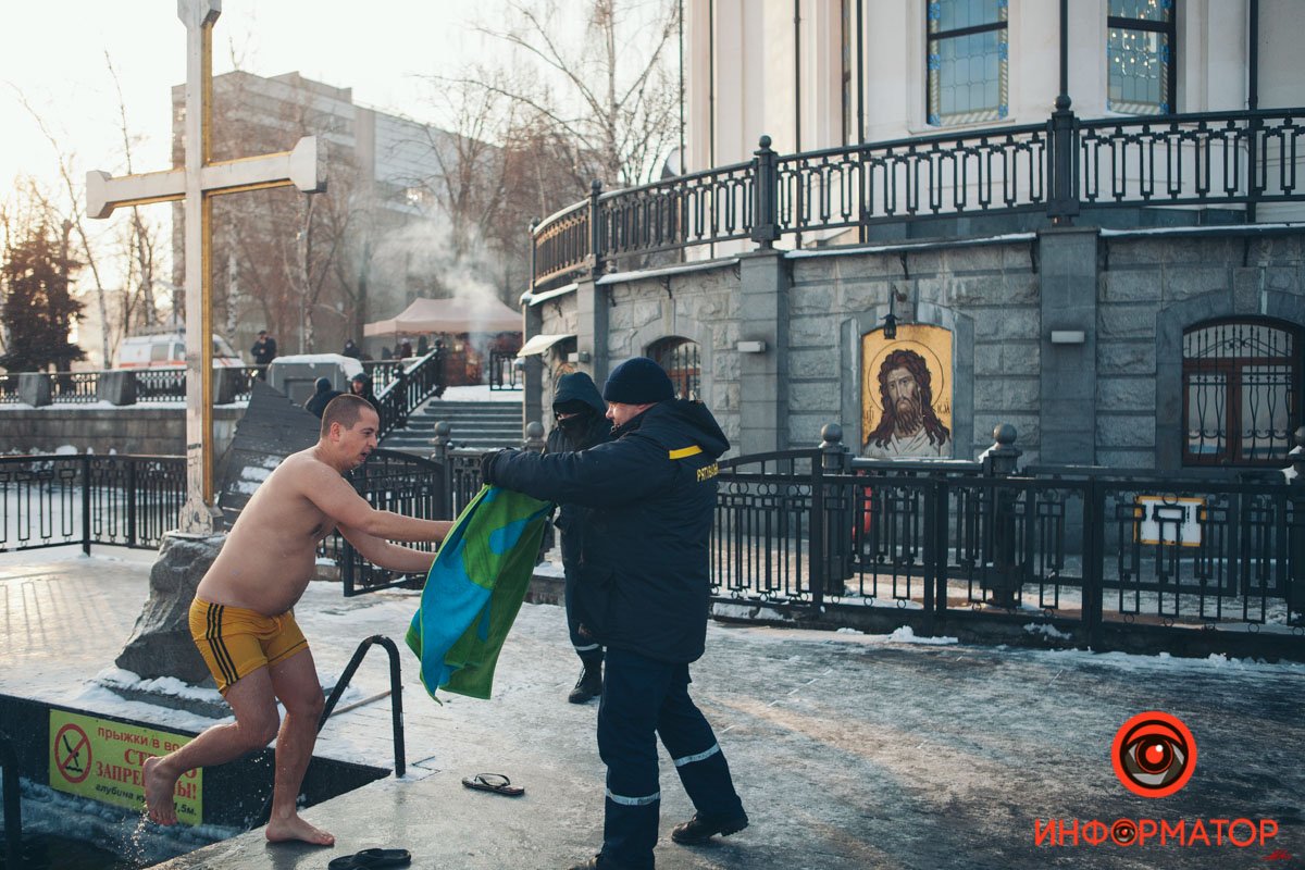 Палаток не будет, держитесь Палаток не будет, держитесь