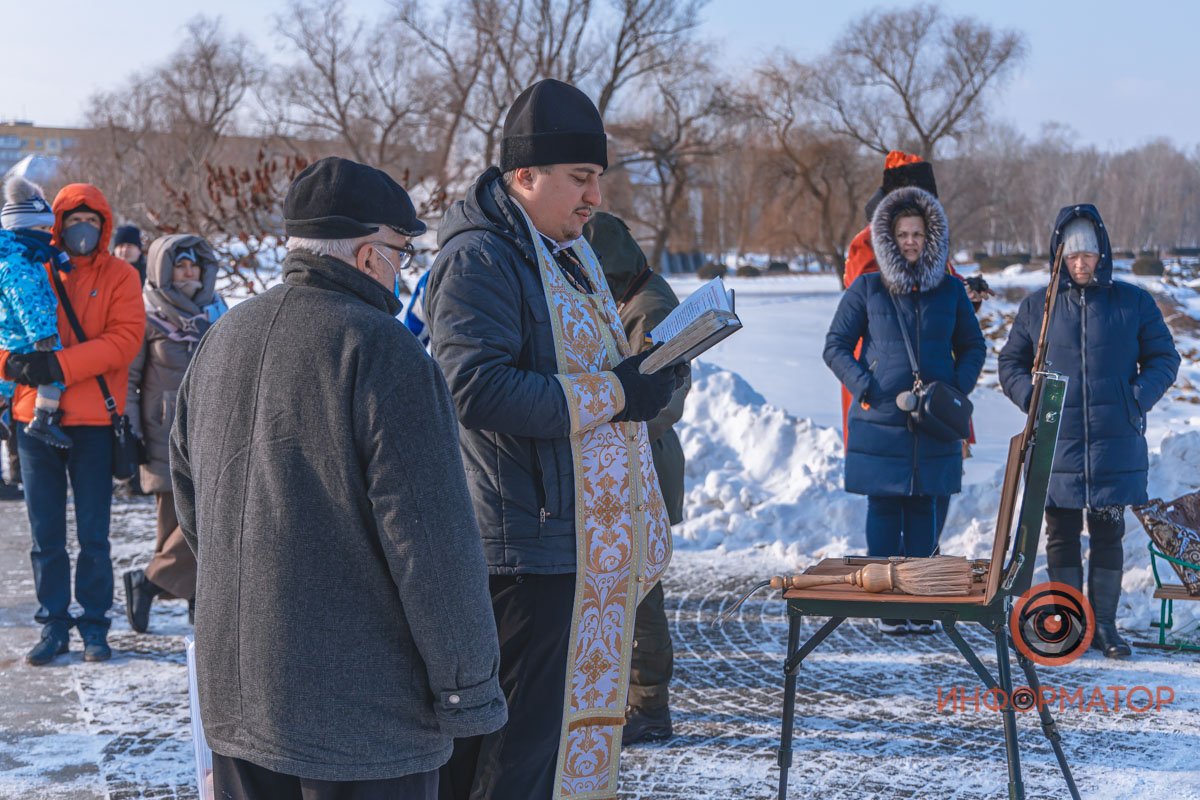 Праздник знаменует крещение Христа в реке Иордан