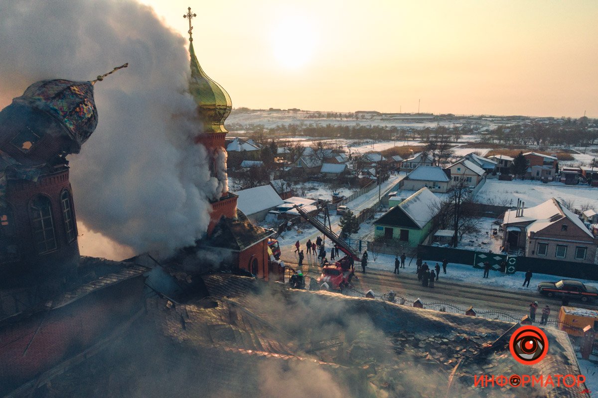 Тушили несколько часов Тушили несколько часов