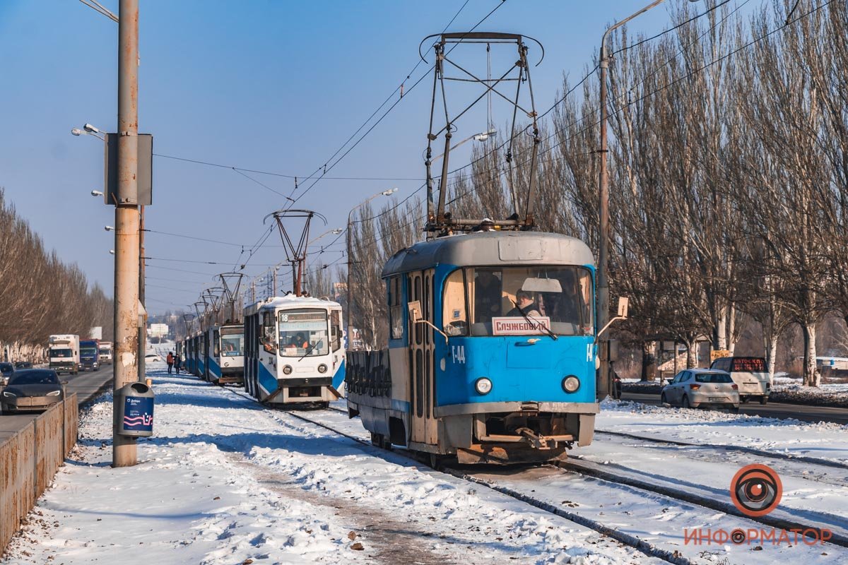 Движение электротранспорта в сторону Кайдакского моста заблокировано Движение электротранспорта в сторону Кайдакского моста заблокировано