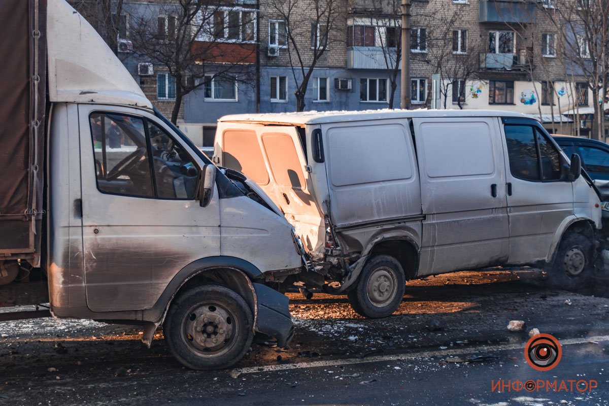 Столкнулись ГАЗель, Ford, два Daewoo и Chery