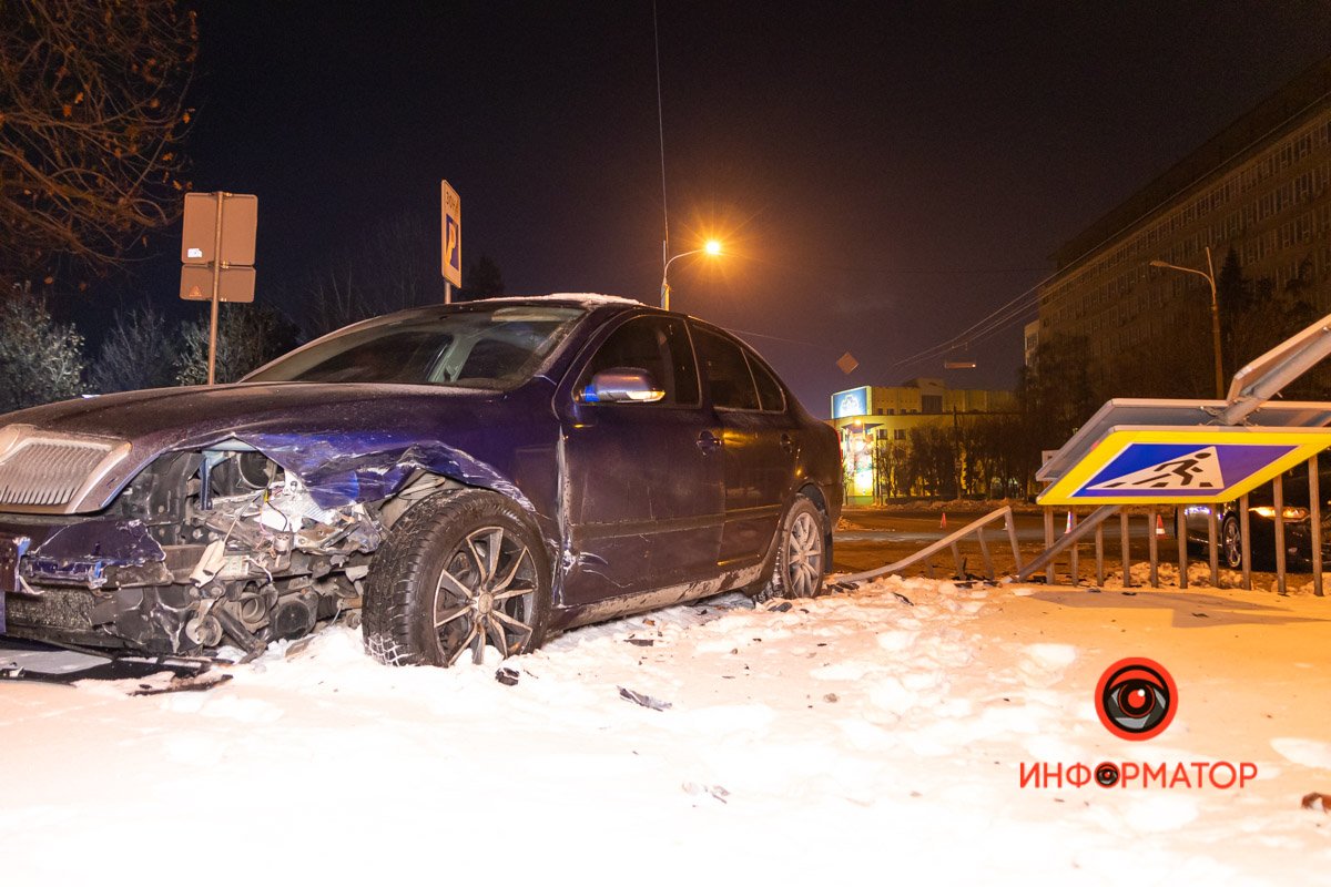 На месте работают патрульные