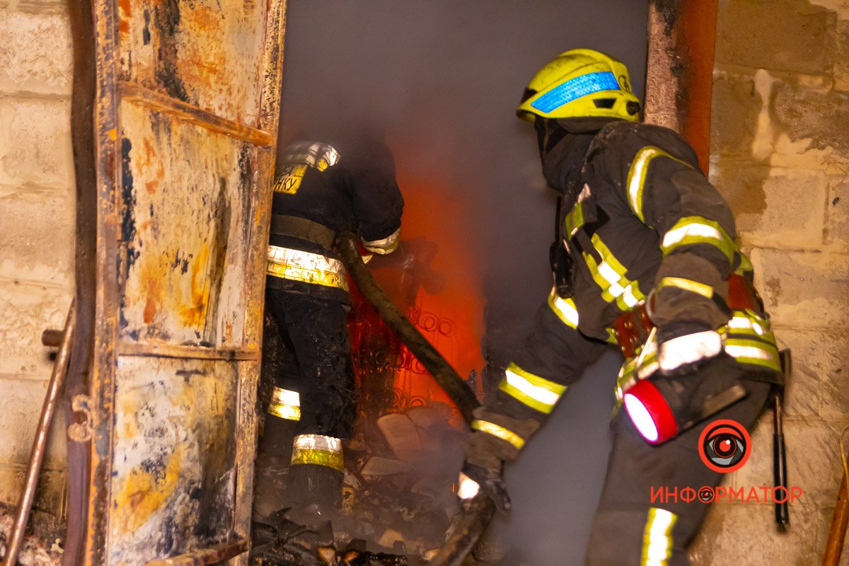 Возгорание ликвидировали в 5:02 Возгорание ликвидировали в 5:02