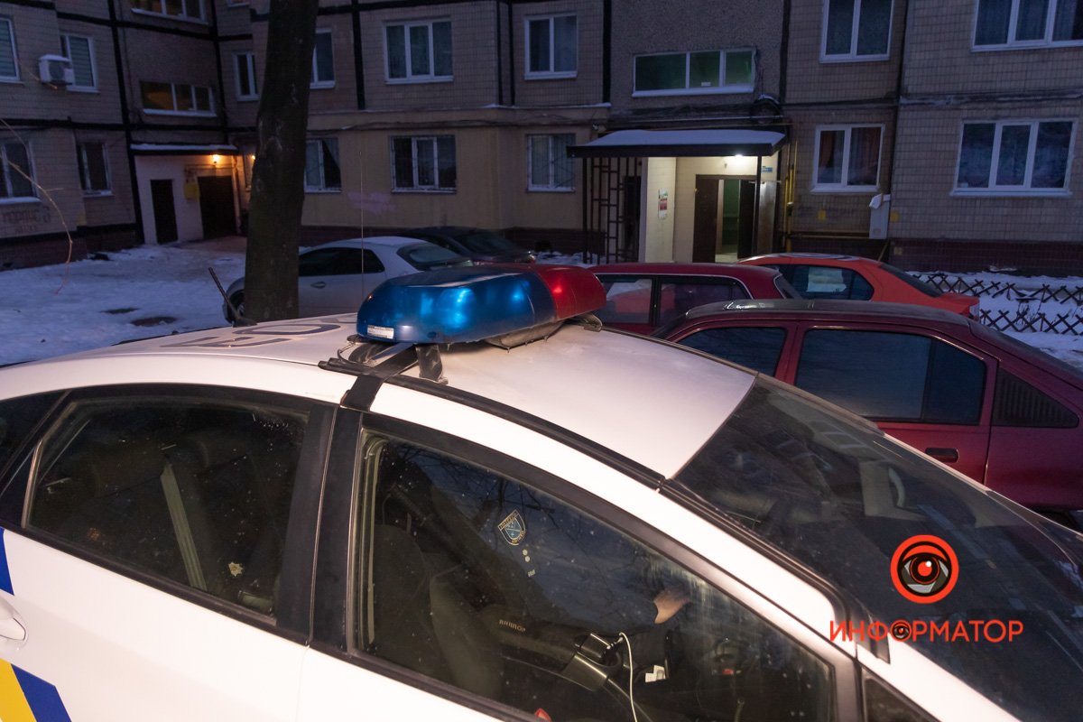 Ожидается приезд следственно-оперативной группы и судмедэксперта Ожидается приезд следственно-оперативной группы и судмедэксперта