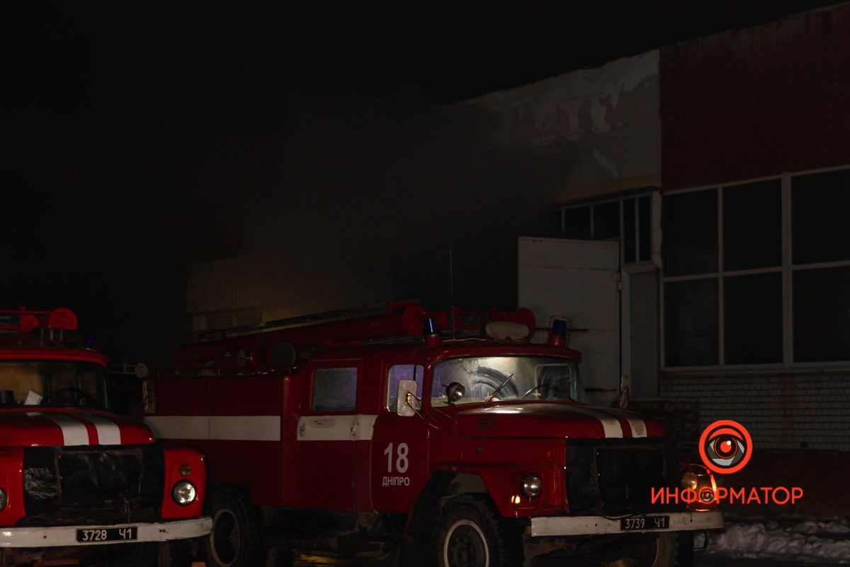 О пожаре в ГСЧС сообщил охранник в 3:16 О пожаре в ГСЧС сообщил охранник в 3:16