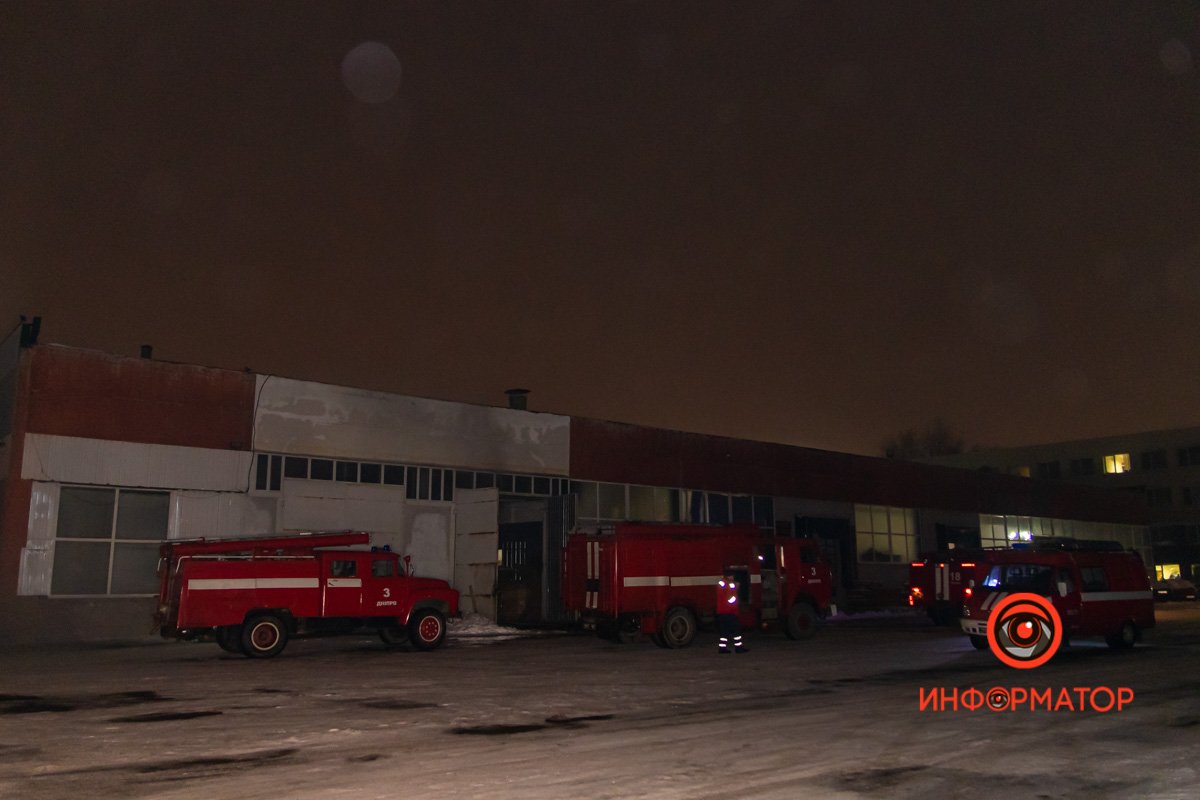 Площадь пожара - примерно 15 квадратных метров Площадь пожара - примерно 15 квадратных метров